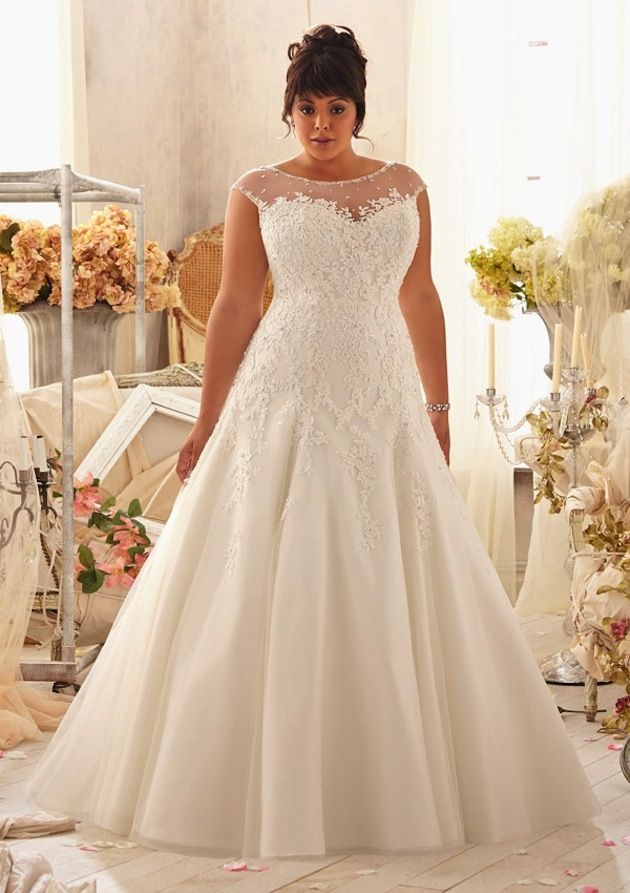 perfect-plus-size-wedding-dresses-to-make-you-the-bride-you-always-imagined1