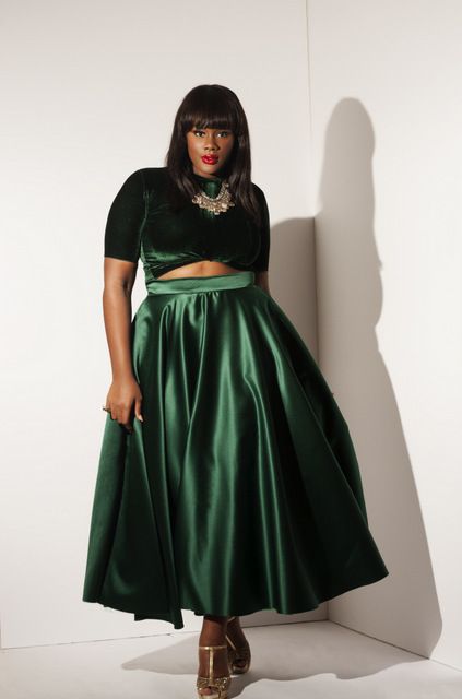5-plus-size-christmas-skirts-that-you-will-love1