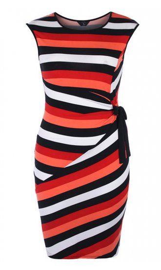 5-plus-size-striped-dresses-for-christmas-that-you-will-love-3