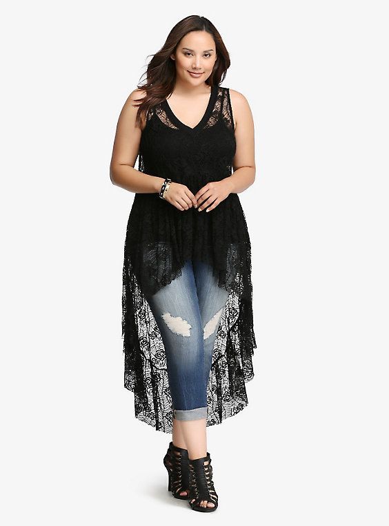 5-ways-to-wear-a-plus-size-lace-top-that-you-will-love-3