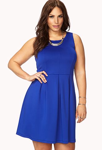 5-ways-to-wear-blue-electric-dresses-at-christmas-parties-1