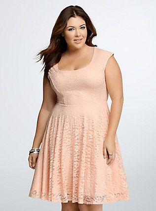 5 pink pastel dresses for plus size 