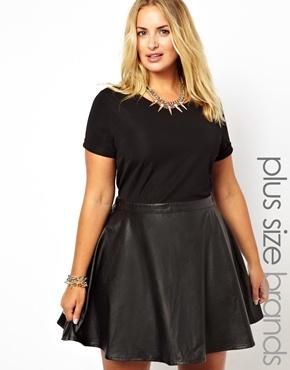 how-to-wear-leather-skirts-without-looking-frumpy-3