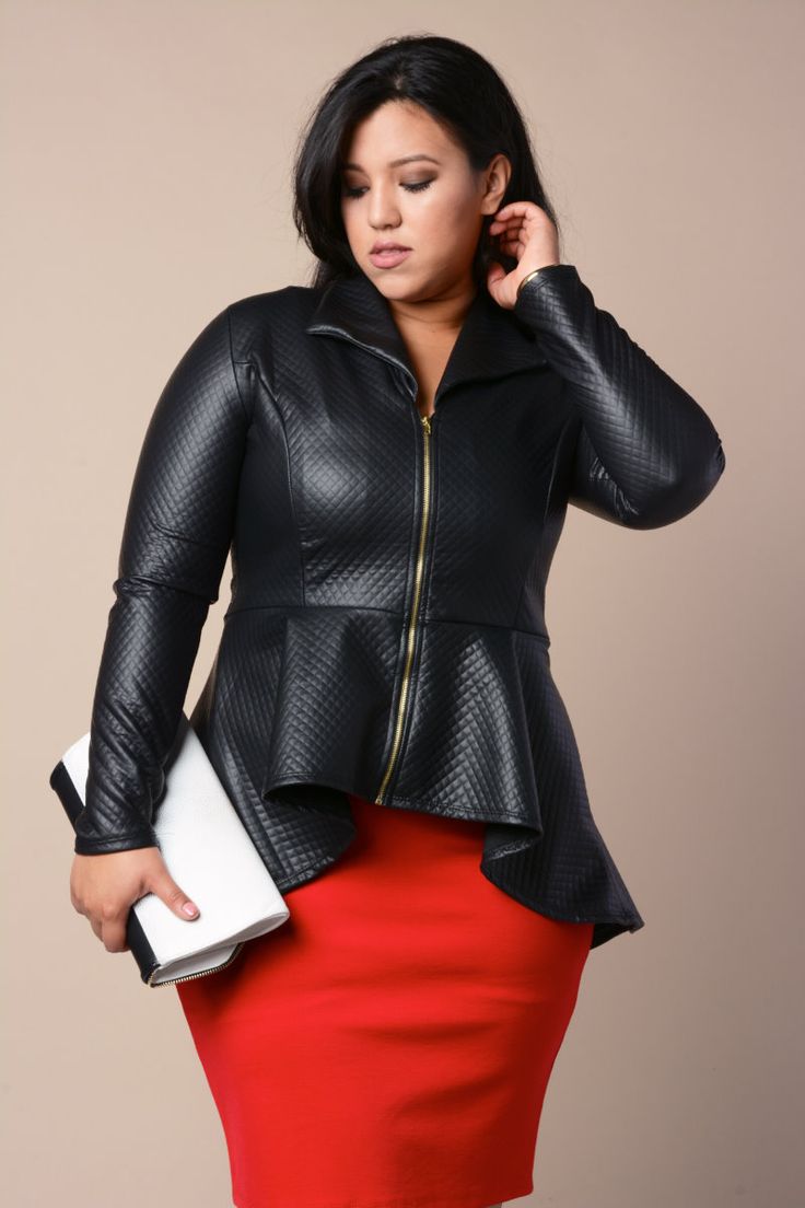 5-ways-to-wear-a-plus-size-leather-blazer-in-style