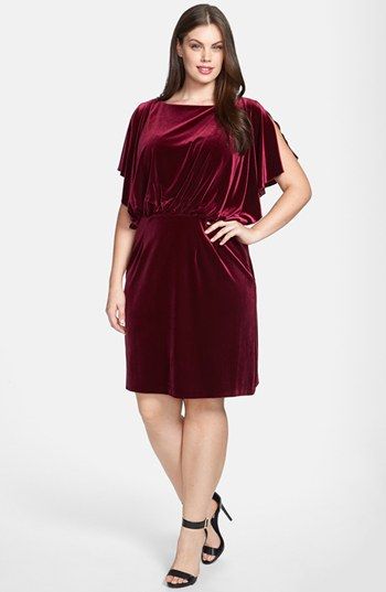 5-ways-to-wear-a-burgundy-plus-size-dress-4