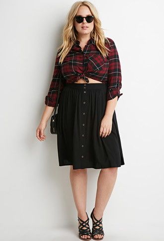how-to-wear-a-plus-size-skirt-with-buttons-4