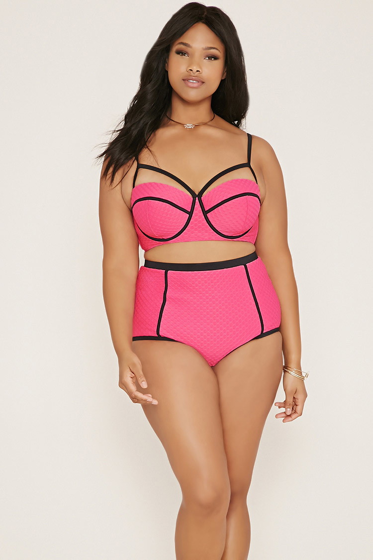 6-pink-plus-size-swimsuit-options-that-are-really-flattering