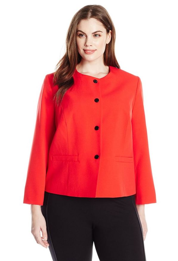 plus size red blazer | curvyoutfits.com