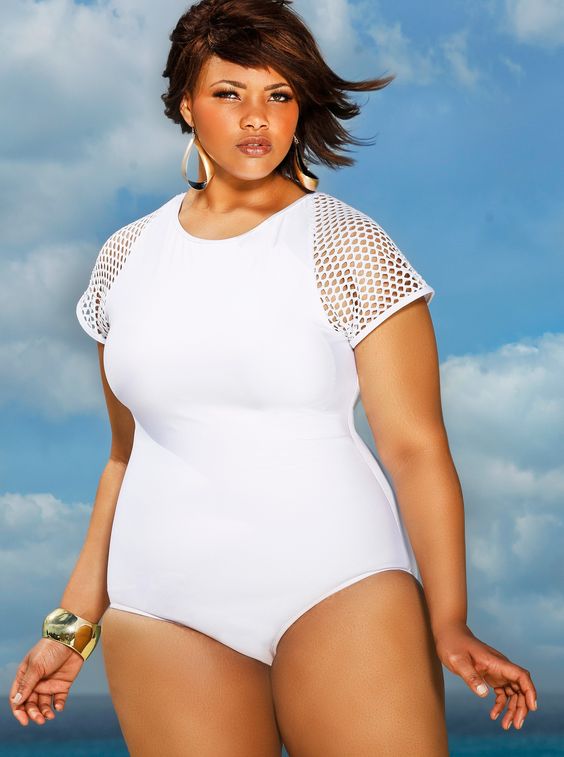 5-plus-size-white-swimsuits-that-flatter-you-2